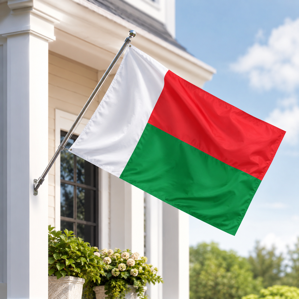 Madagascar Flag 2'x3' to 5'x8' Nylon